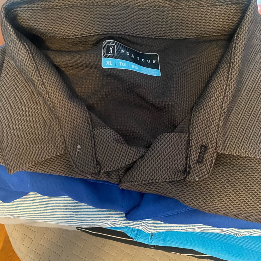 Men’s golf shirt bundle - Picture 2 of 3